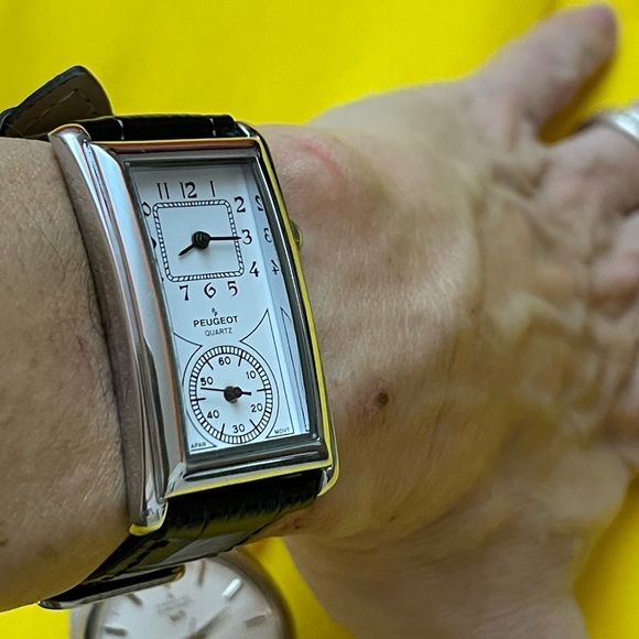 STUPEFYING ✨⭐️🌟Beautiful Deco Tank Prince Style Quartz Watch Silver & Wite Dial - Picture 5 of 7